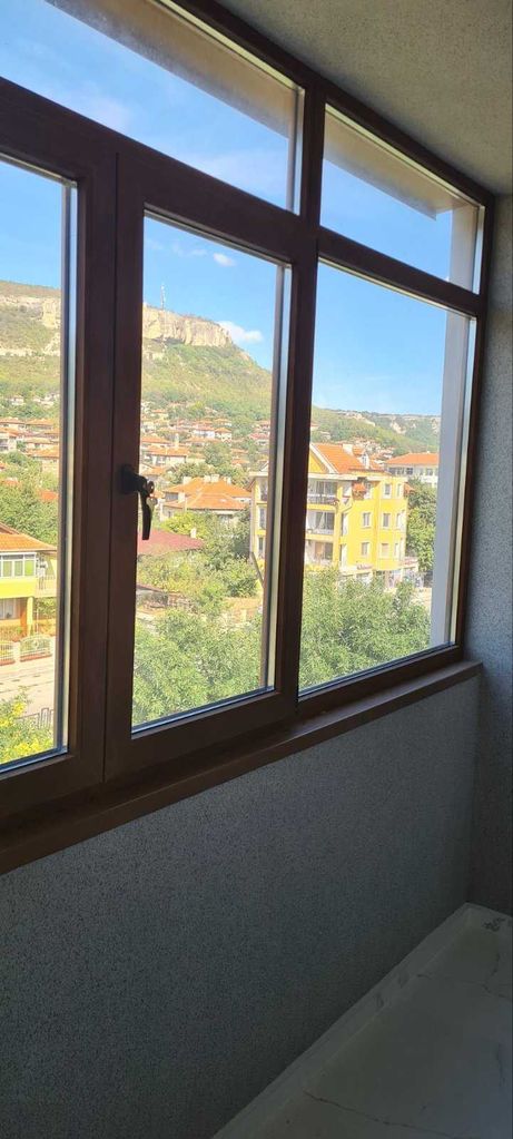 Продава се Четиристаен апартамент в Провадия - 140 кв.м за 858 €/кв.м - Снимка #1