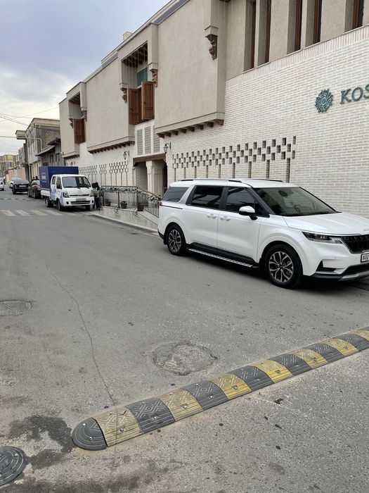 Киа Карнивал 2023 год