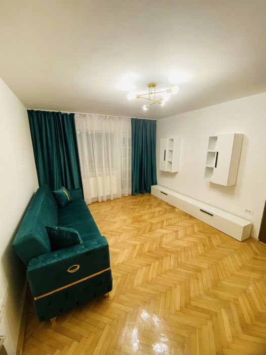 Proprietar, inchiriez apartament zona Modern , prima inchiriere