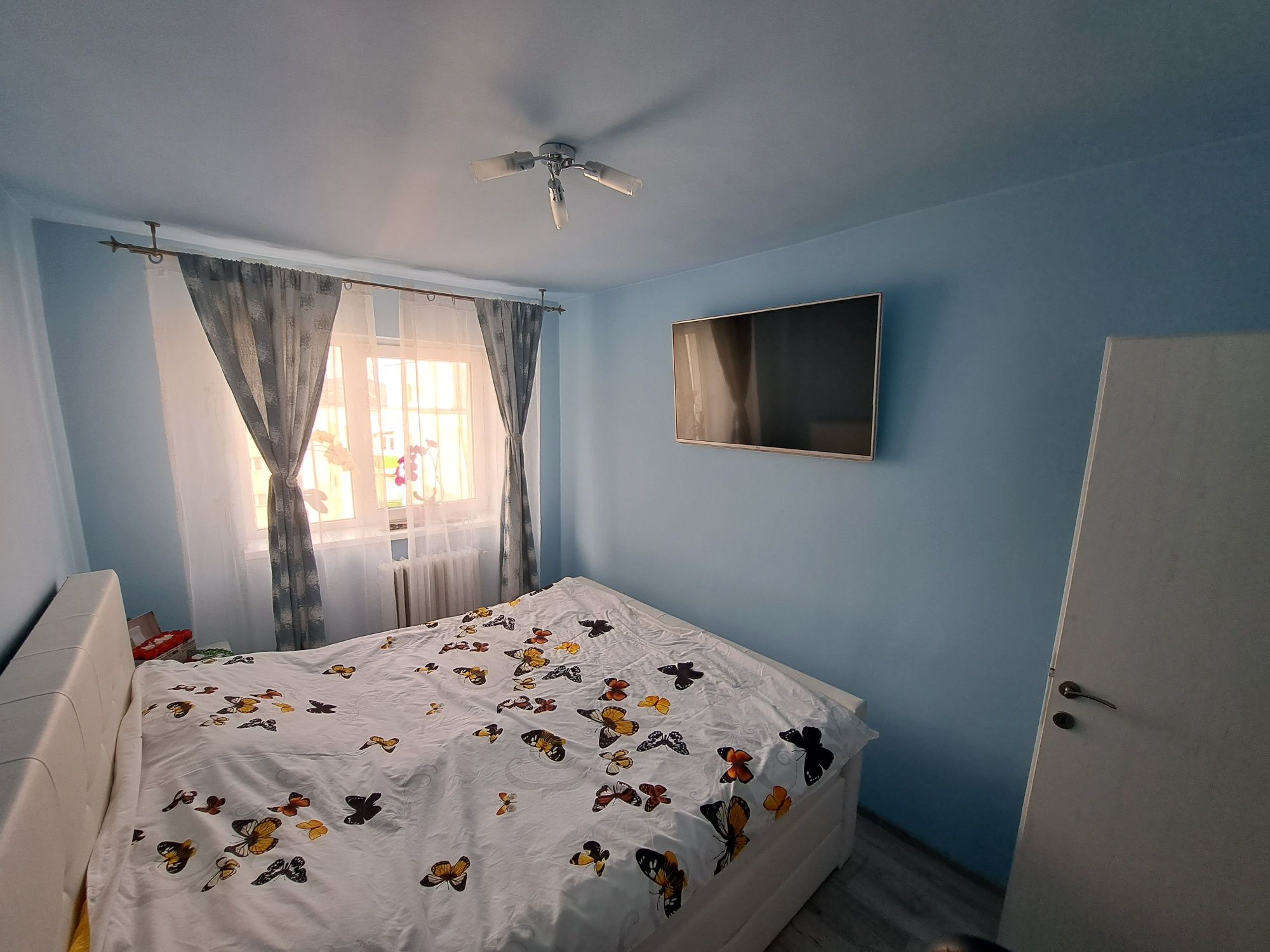 Comision 0, apartament 4 camere Manastur - La terenuri