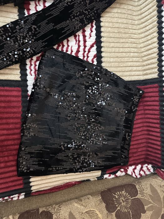 костюм юбка сатылады,12000 тг шымкент