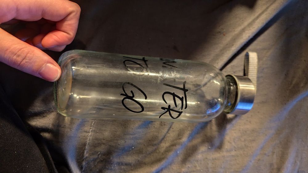 Подаряват се разни неща