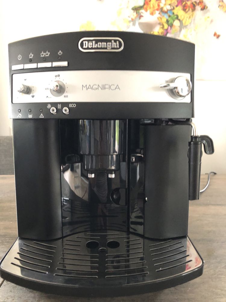 Espressor Cafea Delonghi Magnifica