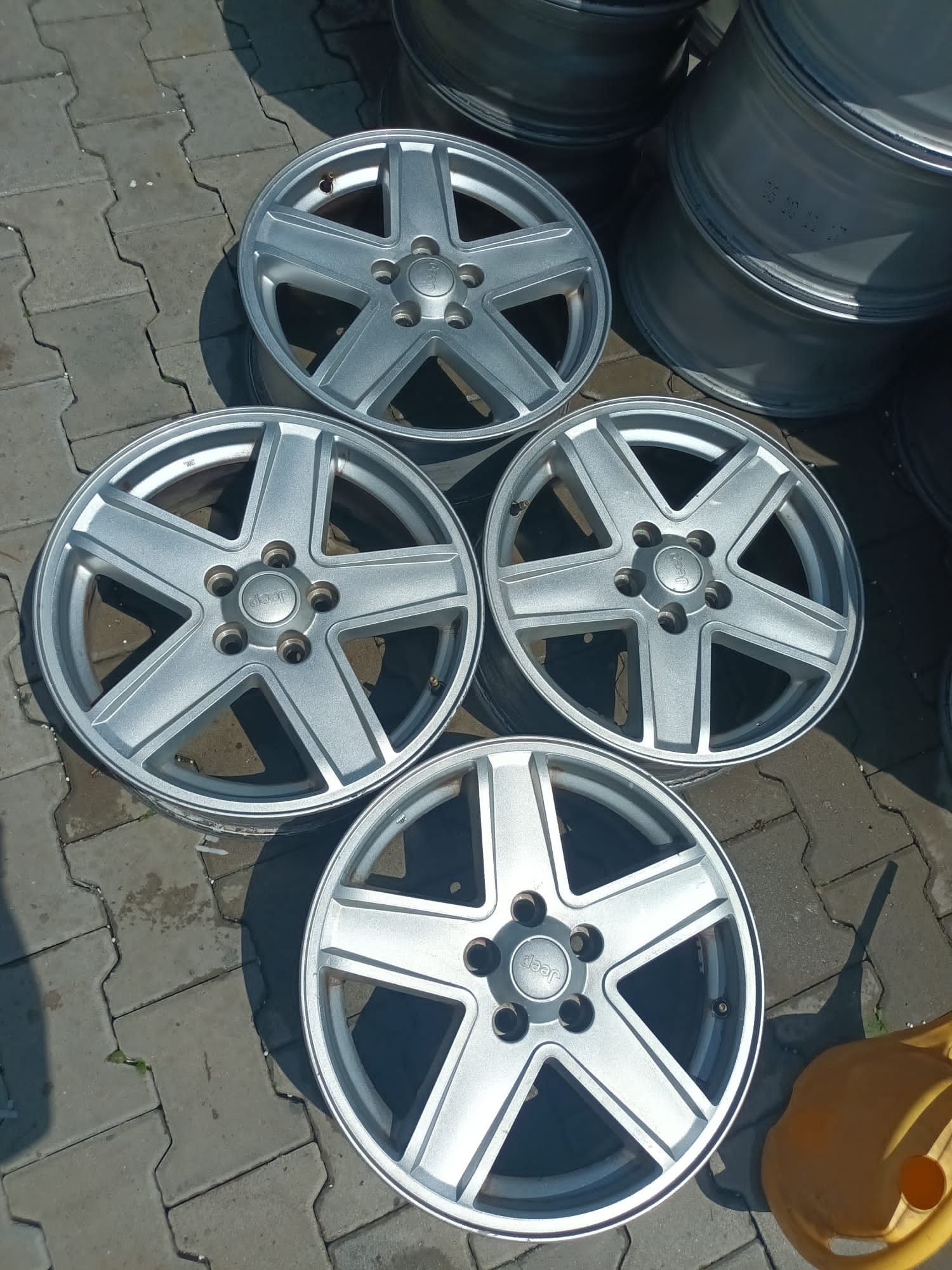 4jante aliaj 5x114.3 R17 originale jeep hyundai  mazda kia