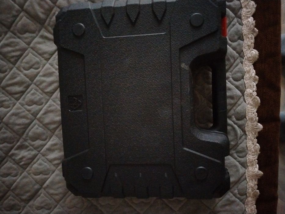 Продам шуруповерт