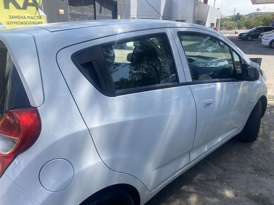 Срочно!! Продаю спарк 2018-год хорошая состояния