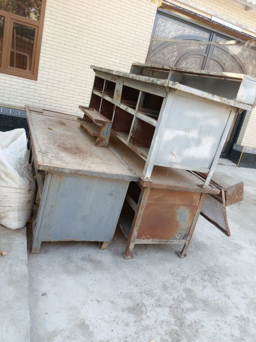 Versak sotiladi yaxshi xolatda