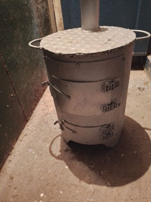 Продам отопительную печь буржуйку