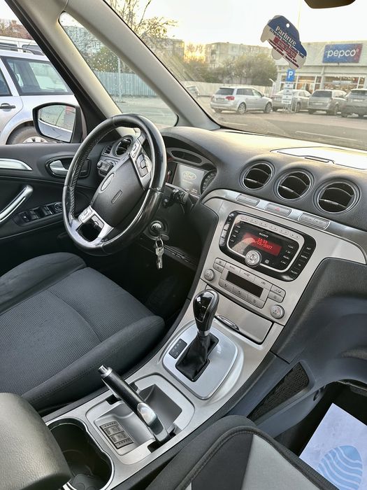 Ford Galaxy Titanium