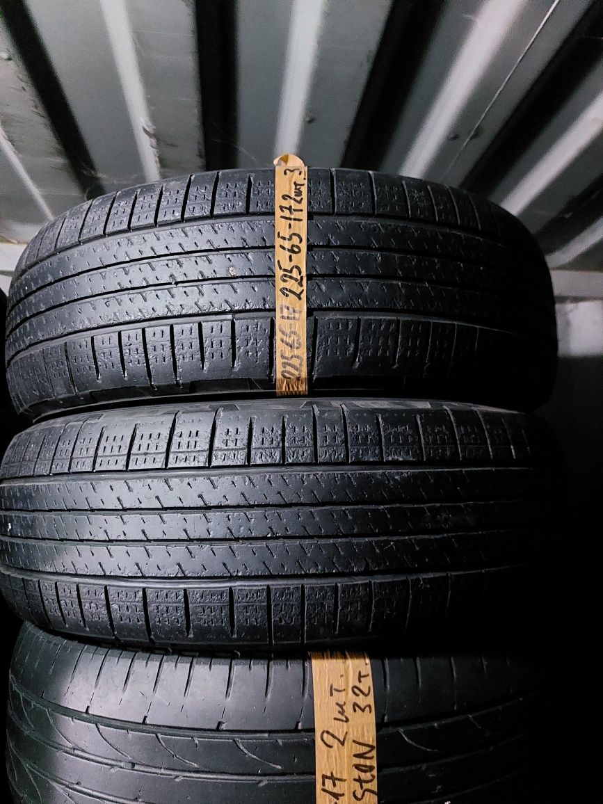 Продам резину 225/65/17 2шт.BRIDGESTONE.35000тг.