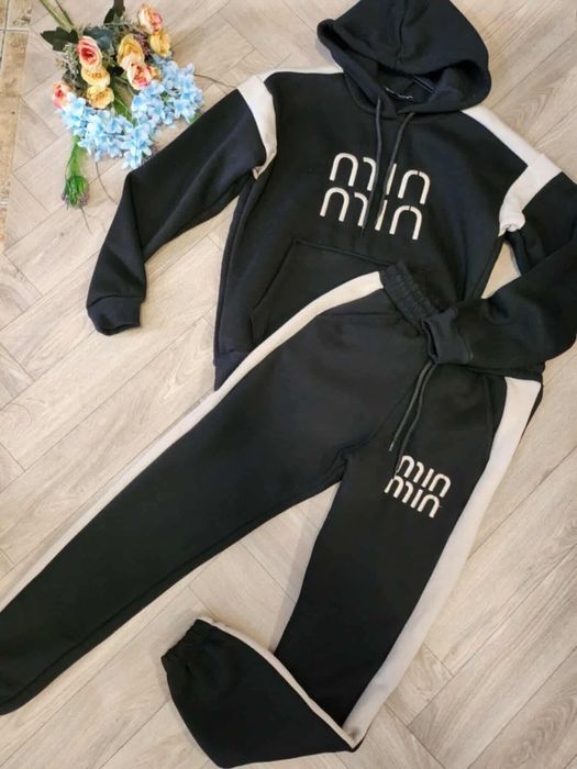 Дамски спортни комплекти Промоция