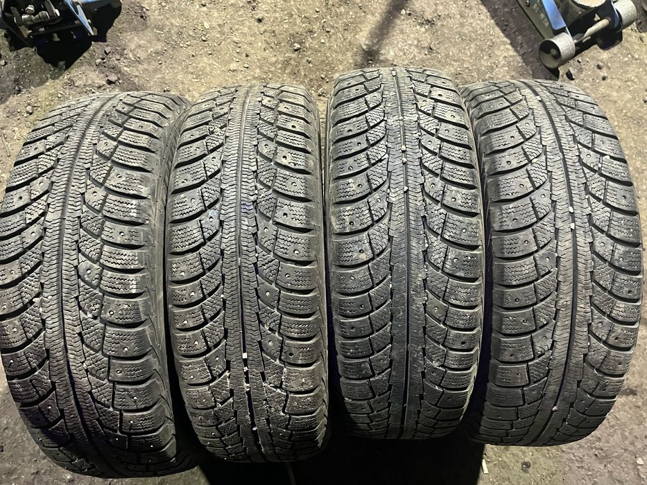 Продам Шины зимние