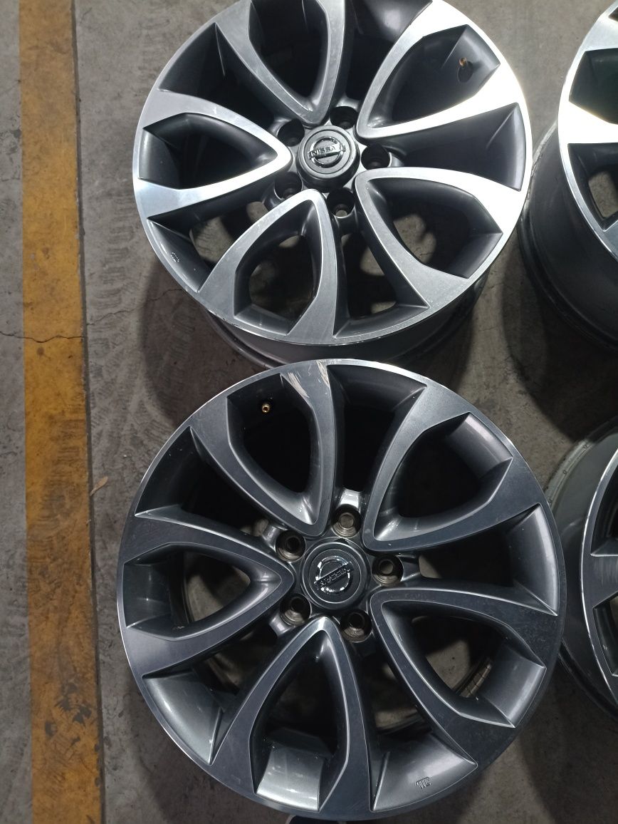 4 jante originale Nissan R17