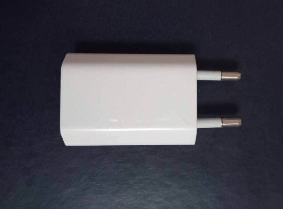 Зарядное устройство 5W USB Power Adapter A1400. Оригинал.