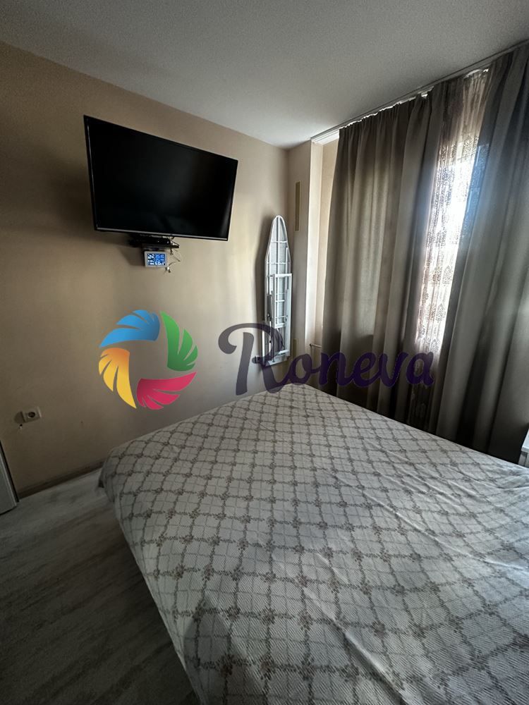Продава се Тристаен апартамент в Варна, Младост 1 - 67 кв.м за 1933 €/кв.м - Снимка #8