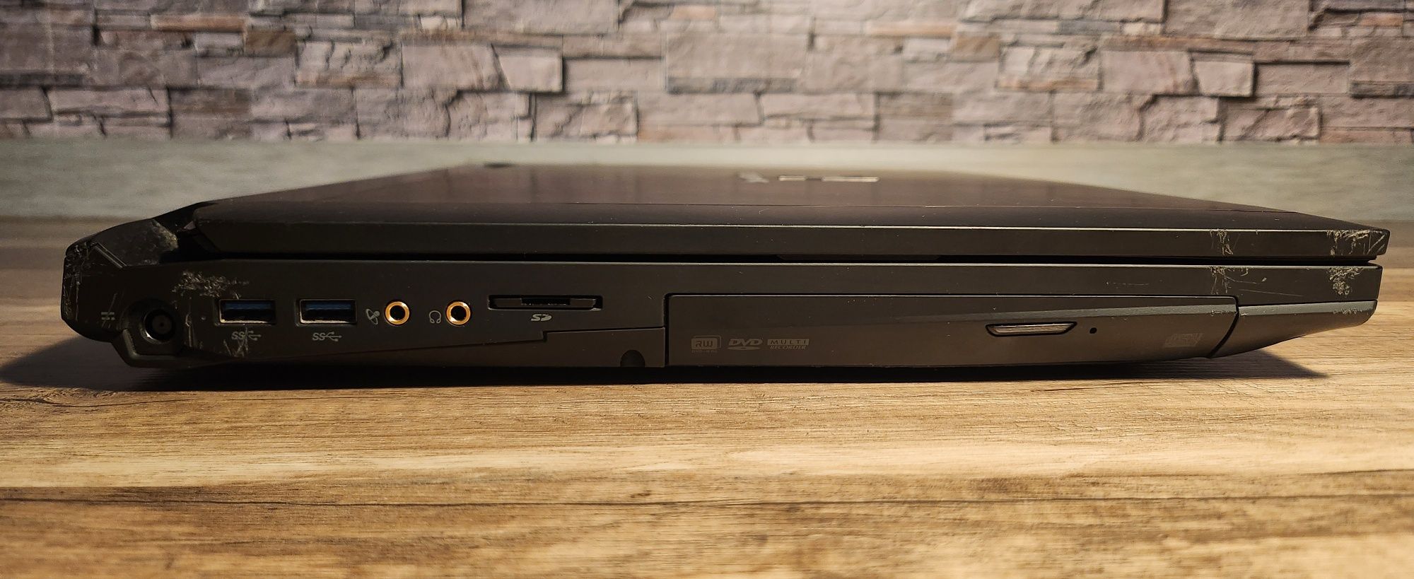 Acer Predator G9-793