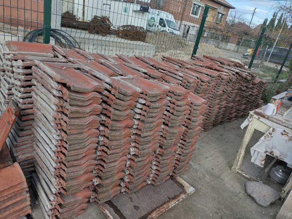 продавам керемиди по 70ст..Около 1500бр