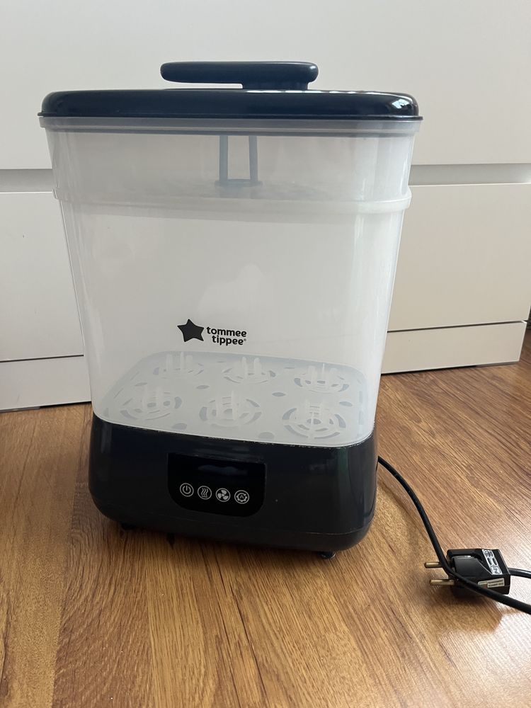 Стерилизатор Tommee Tippee