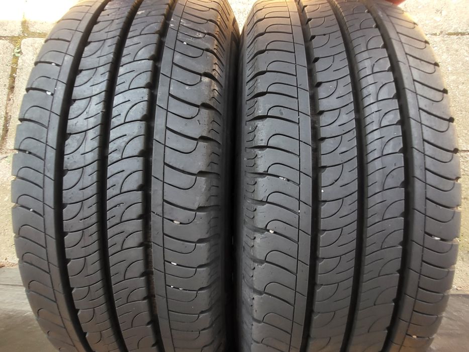 2бр 205/65/15С гудияр като нови 8 платови подсилени за бус