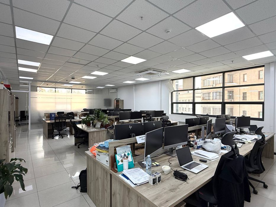 Аренда 213м2.Сеул Плаза.Вестминстер.