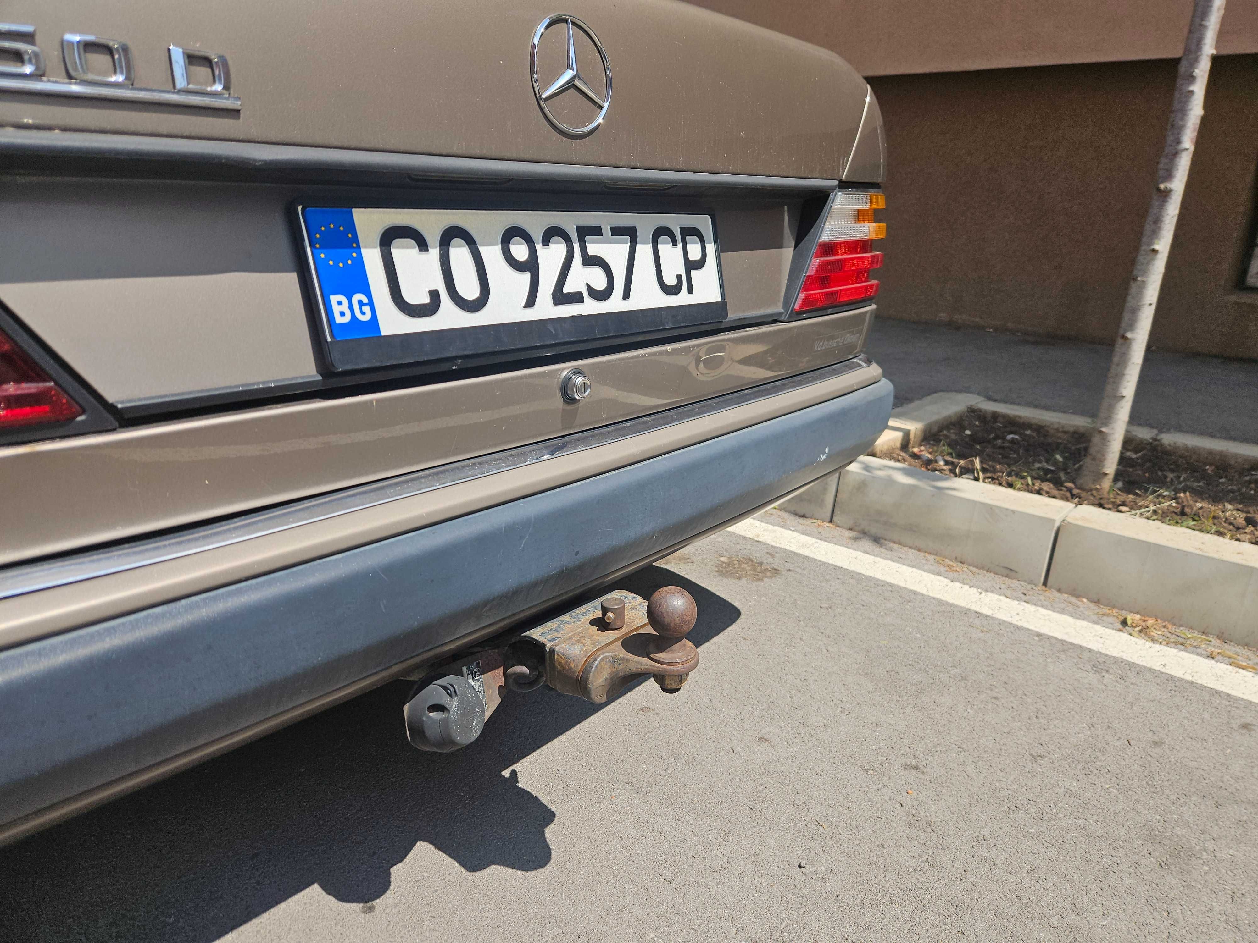 Теглич за Мерцедес w124 седан