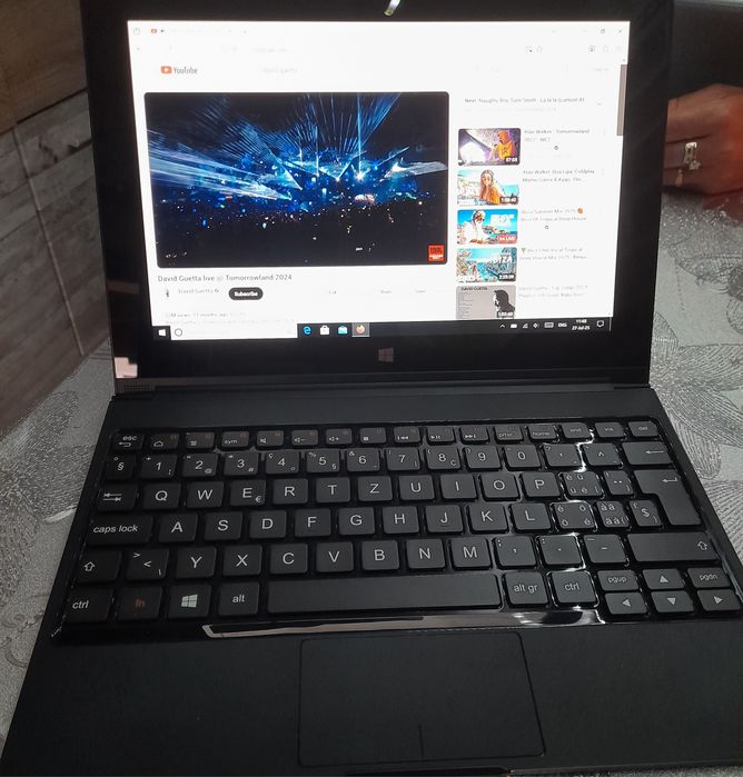 Lenovo YOGA 2 model 1051F laptop & tabletă