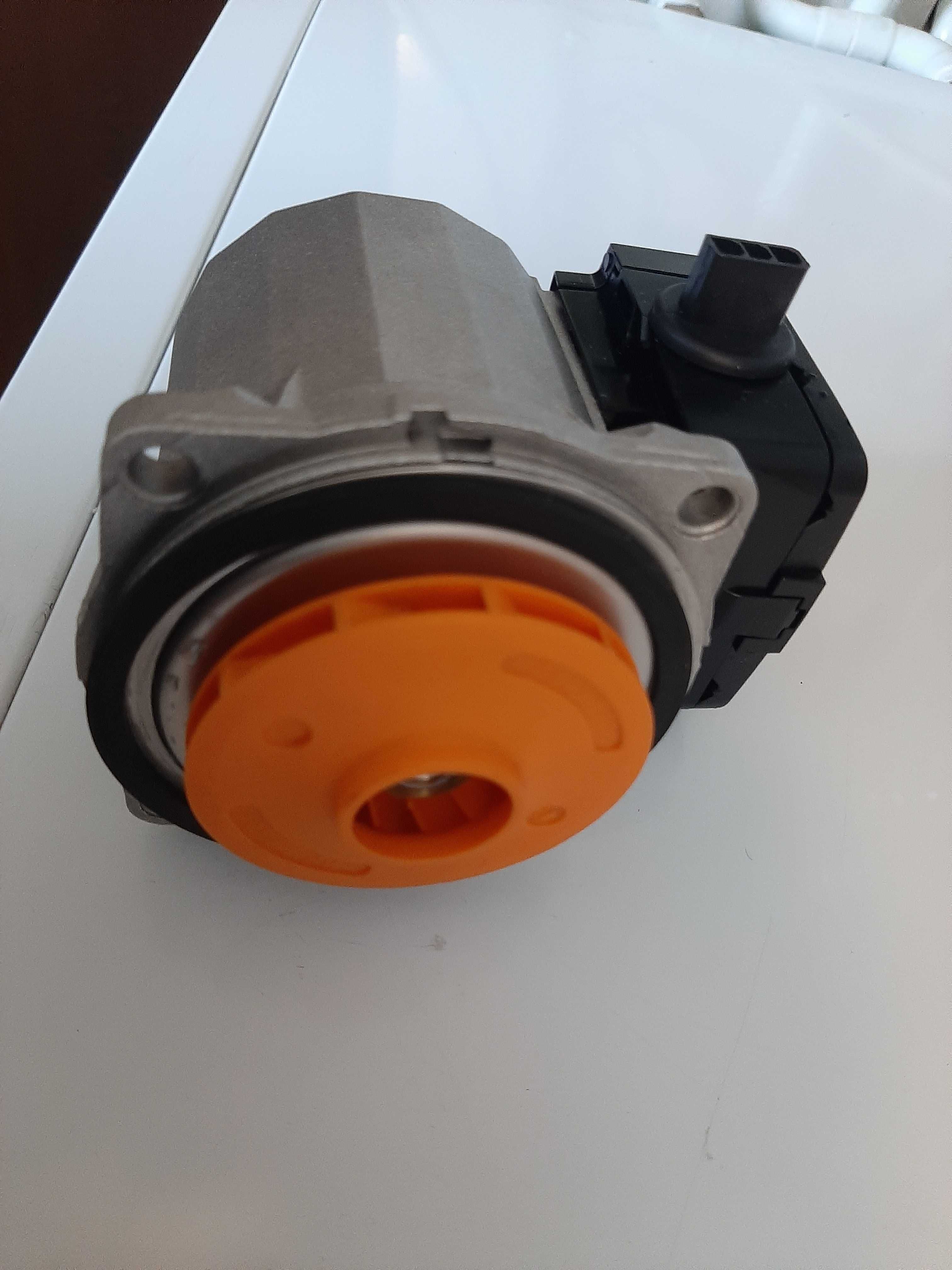 Motor nou de pompa WILO TSL 12/5-3C pentru centrale BOSCH si BUDERUS