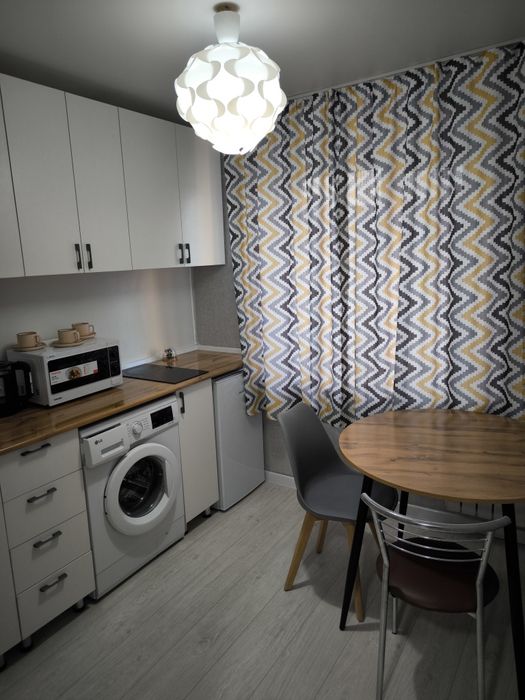 1ком.кв.посуточно и на ночь Независимости 45