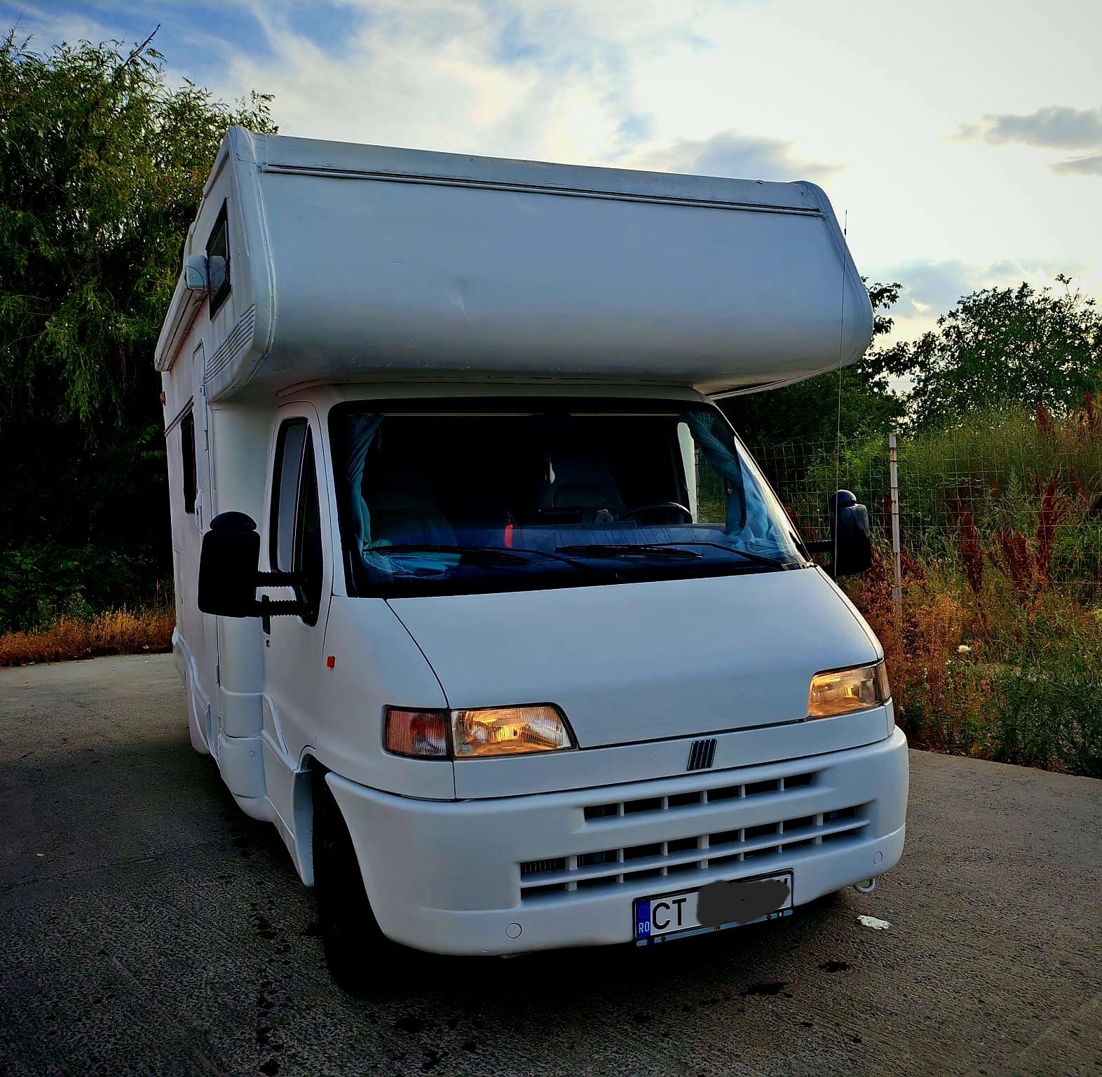 Vând Autorulota Fiat Ducato