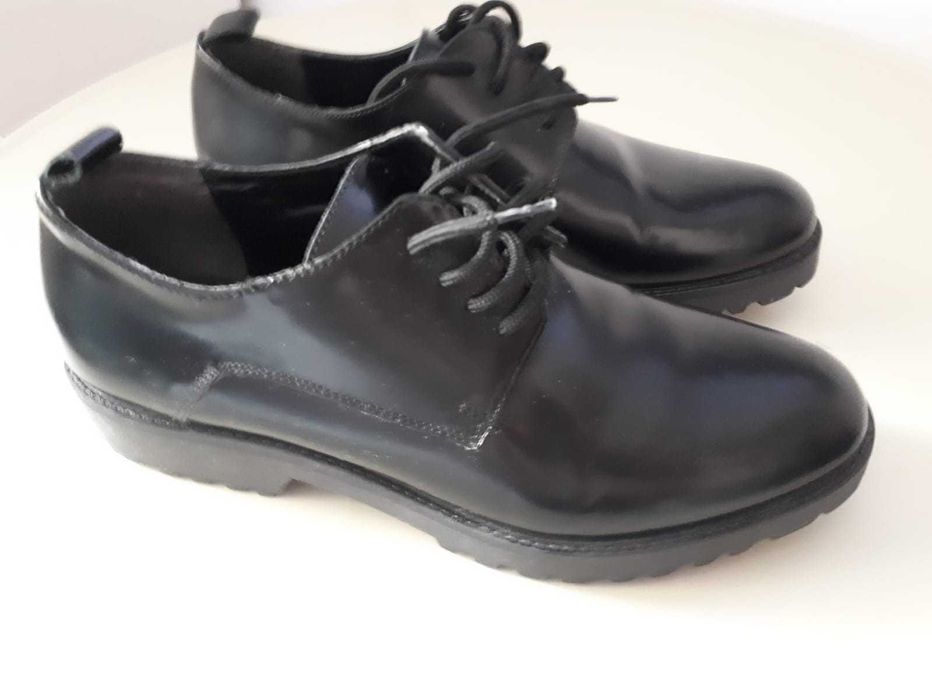 Pantofi din piele 100 %/ 38