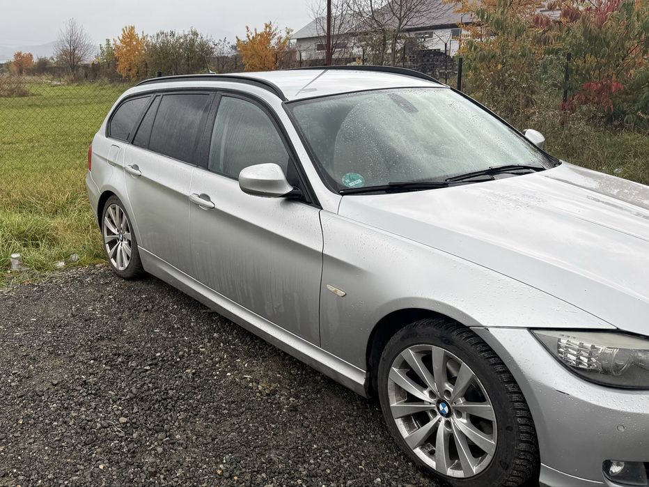 BMW E91 2010 2.0