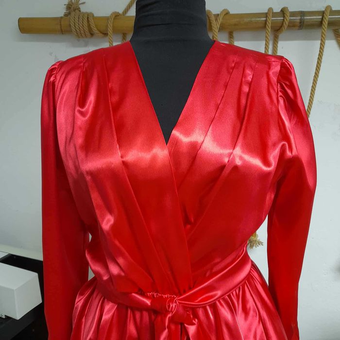 Рокля на Lucy, чисто нова