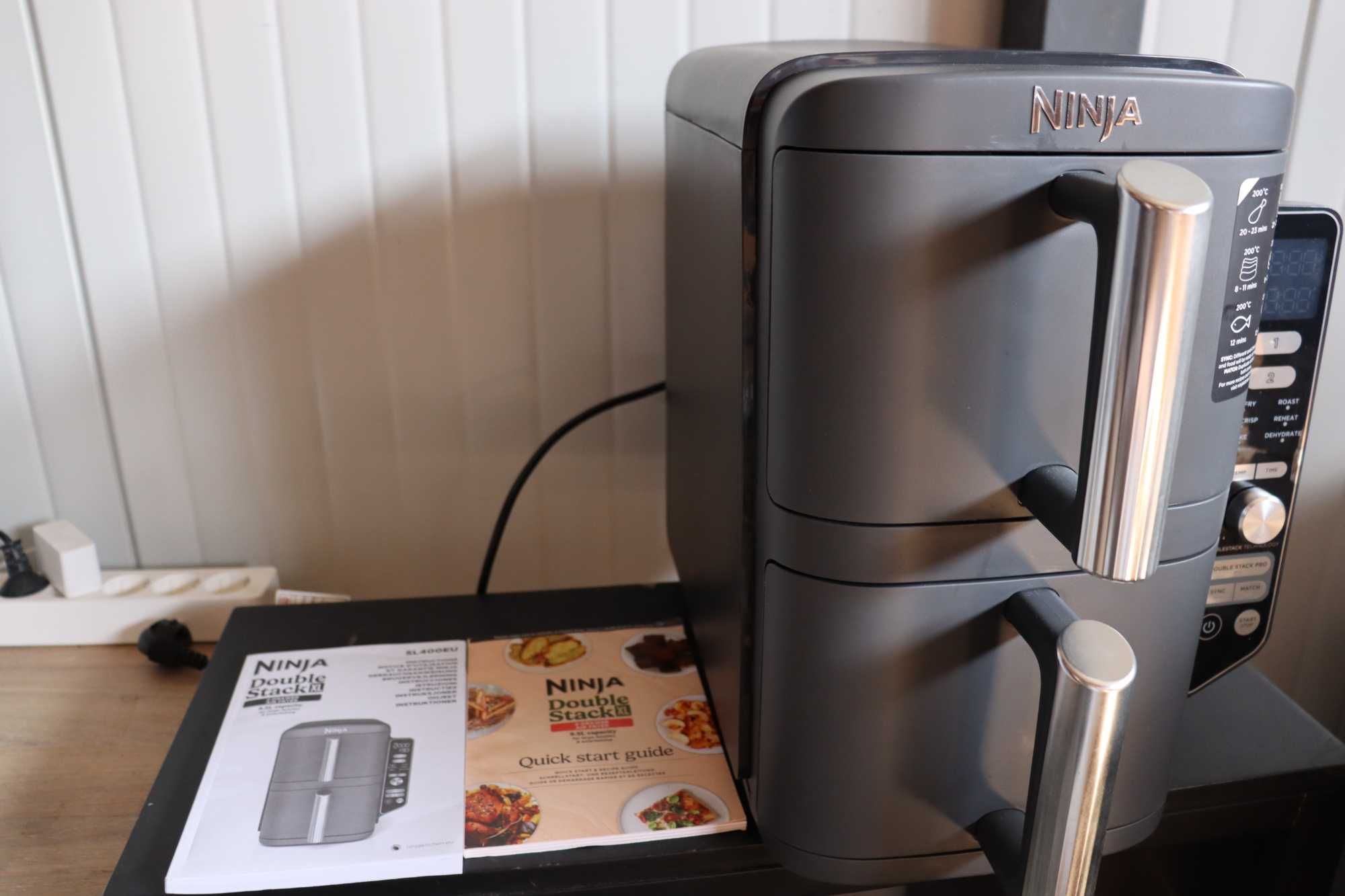 Air Fryer Ninja Double Stack XL, две чекмеджета,4 нива на готвене 9,5L