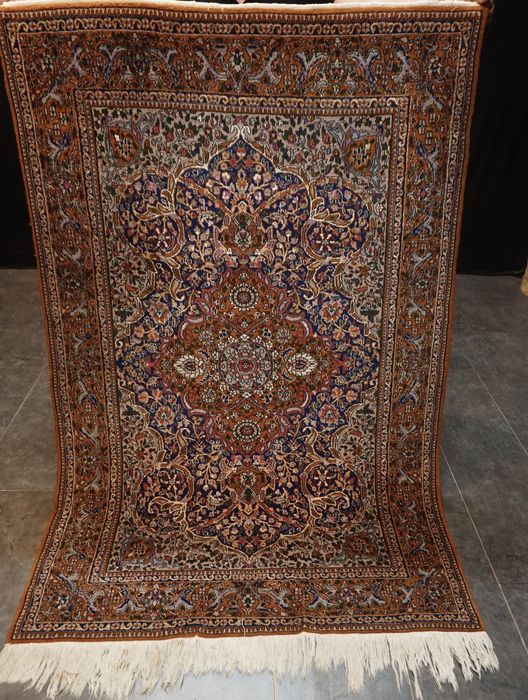 Covor persan Ghom colectie