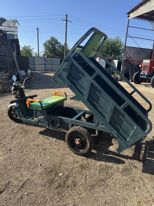 Triciclu full electric