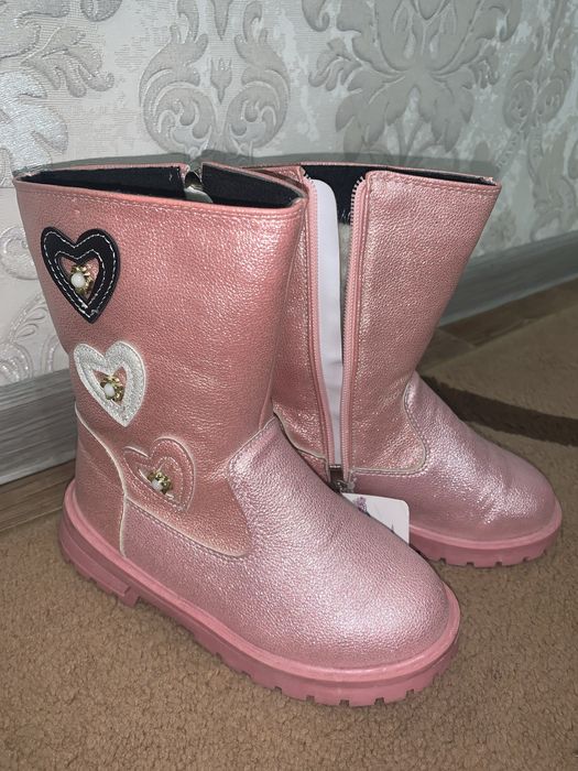 Зияняя обувь для девочки