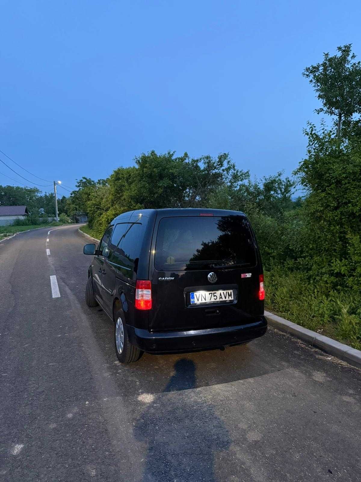 Vw Caddy  1.9 Tdi 105 cp 7 Locuri. Model Life / SCHIMB CU Audi A4