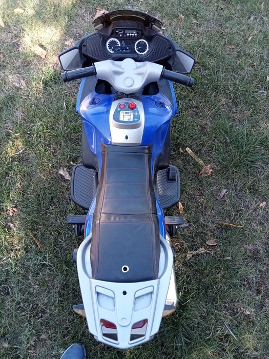 Vând motocicleta electrica copii