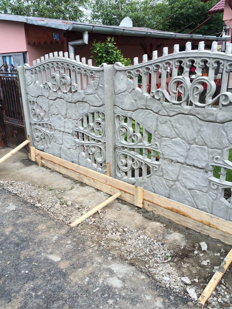 Placi de gard beton