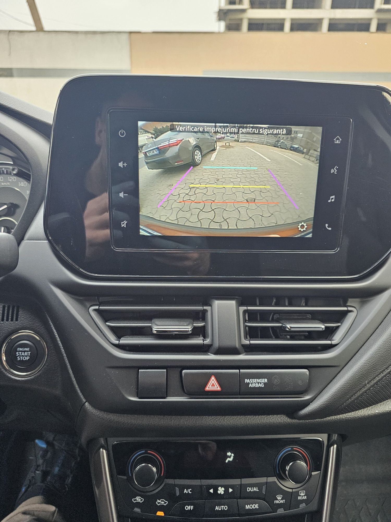 Suzuki S-CROSS Hybrid