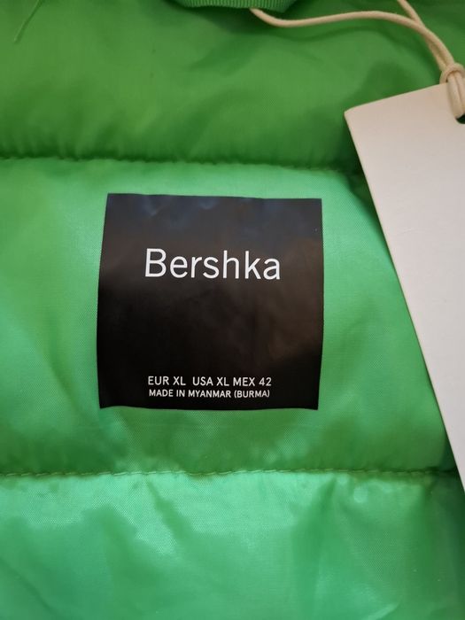 Vând geaca XL mr 42