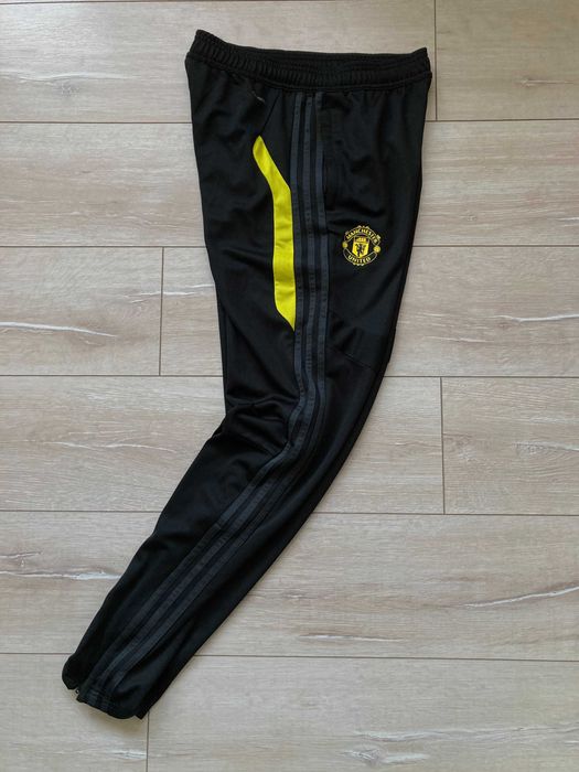 Адидас Манчестър Юнайтед Adidas Manchester United долнище долница M