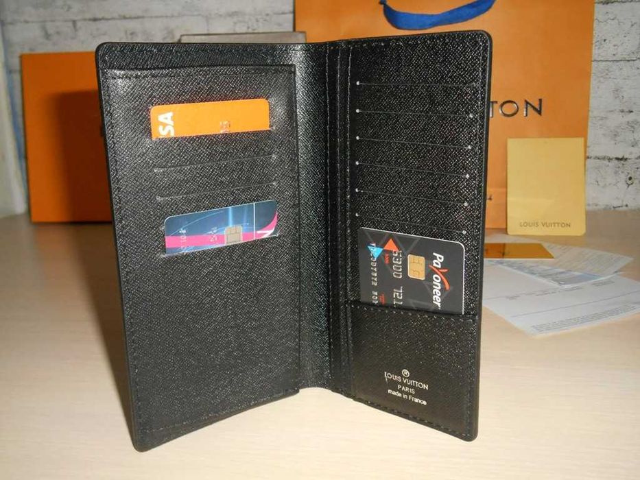 In stoc Portofel pentru bărbați piele 93-27