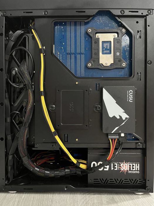 Компьютер с SSD для офиса и дома с монитором и клавиатурой