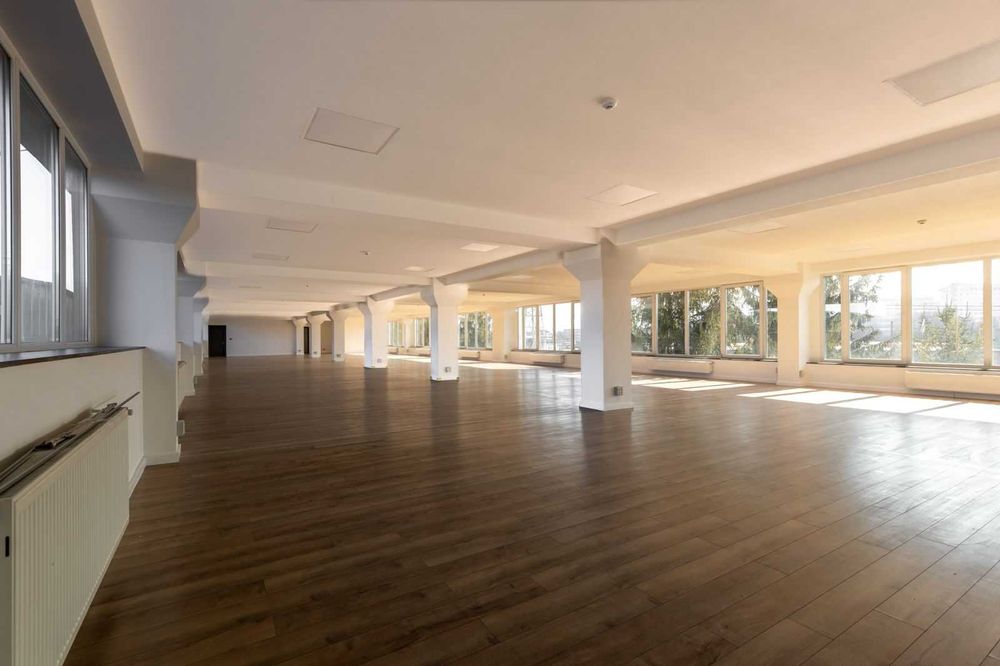 Inchiriez spatiu 650 mp