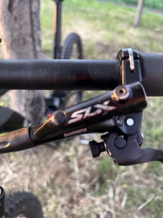 Bicicleta full suspension