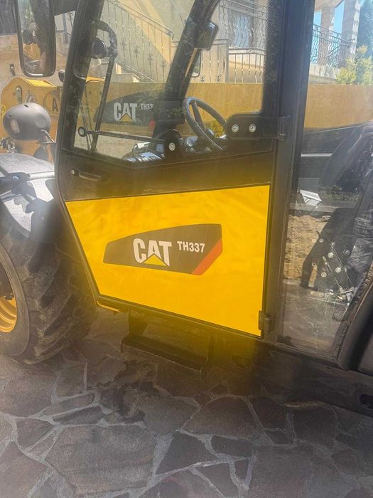 Incarcator frontal CAT telescopic TH337