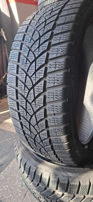 2бр. 205/45/18 Goodyear 7mm грайфер, дот 21г. Безплатен монтаж