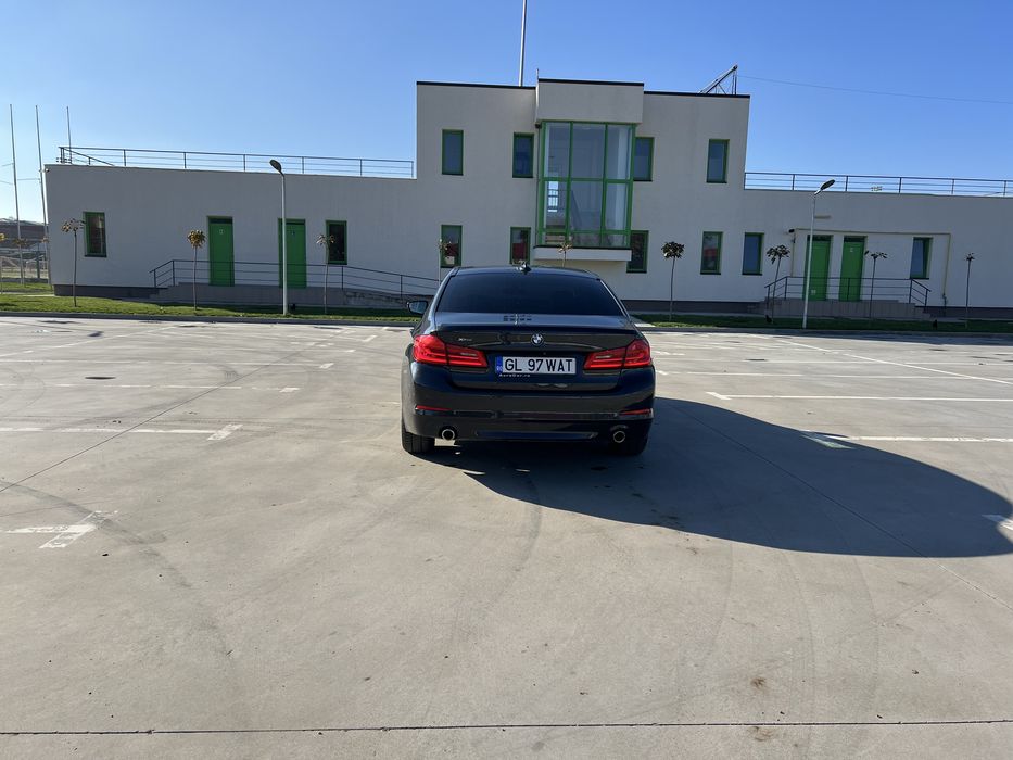BMW Seria 5 BMW 520d G30