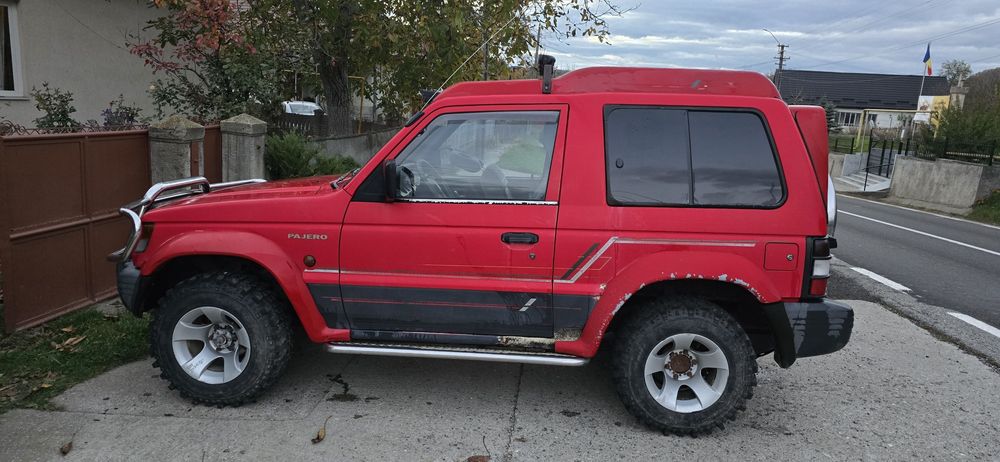 Vând Mitsubishi Pajero, 2.5 Diesel